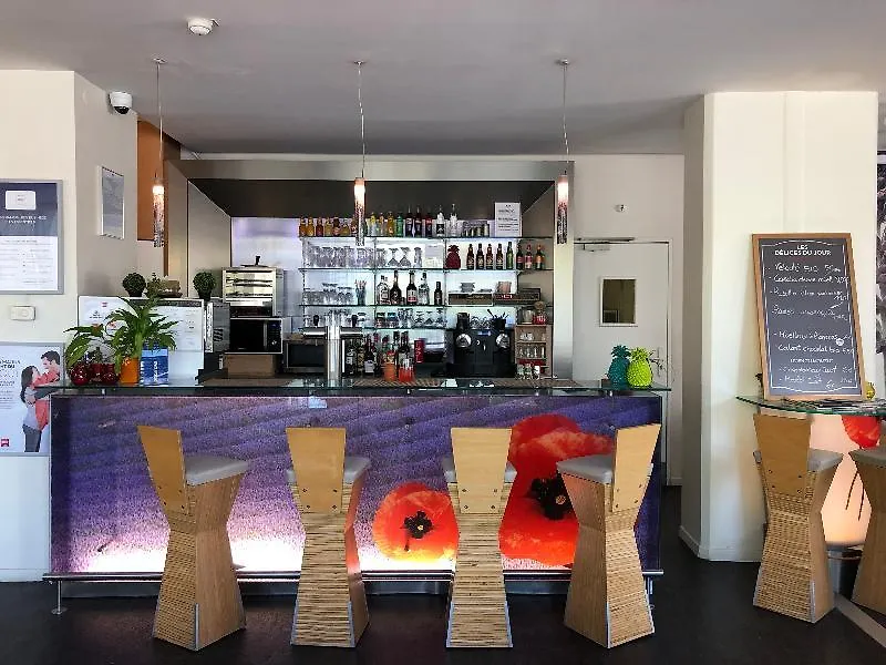 ***  Hotel Ibis Martigues Centre Francie